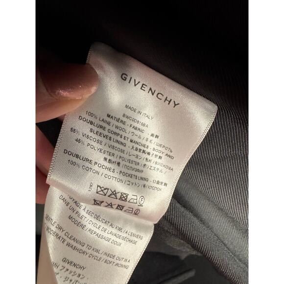 Givenchy NWT Oversized Asymmetric Cropped Double Breasted Wool Coat Size 44 - Picture 9 of 10